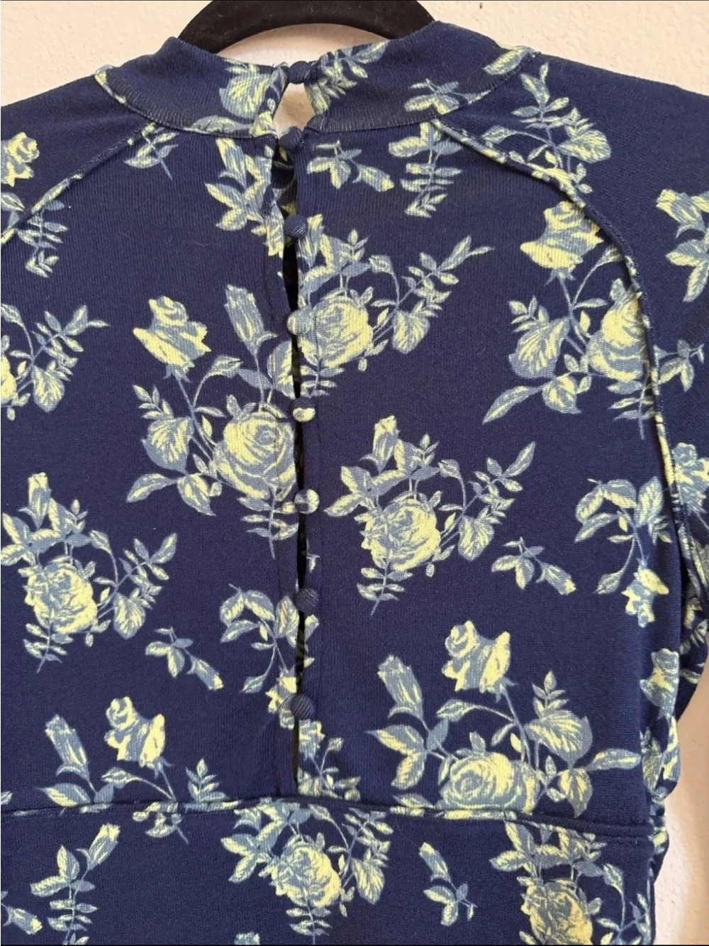 Free people boho floral keyhole dinner party blouse Indigo Combo XS